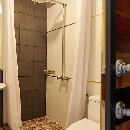 W22 By Burasari Hotel