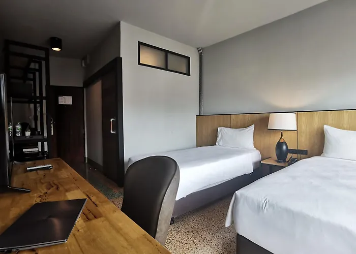 Hotel W22 By Burasari