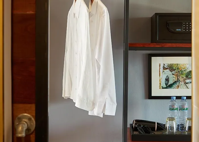 Hotel W22 By Burasari 3*