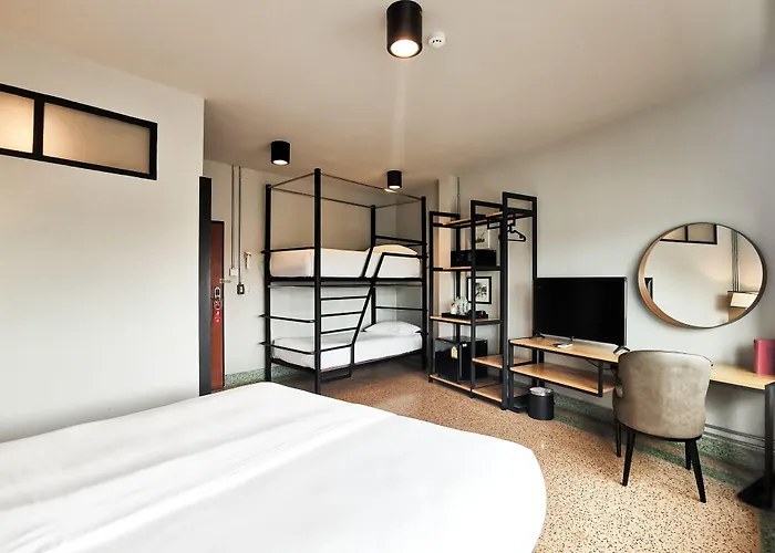 Hotel W22 By Burasari Bangkok